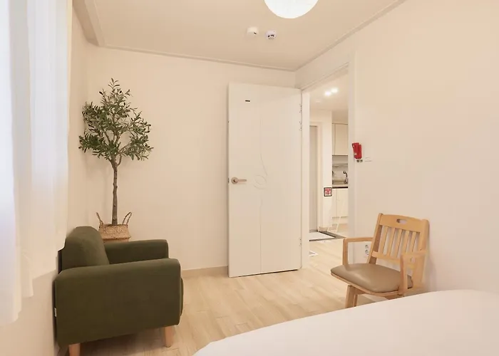 Апартаменты Hyehwa Stn 5min Naksan Park 명동 Ddp 홍대 Сеул