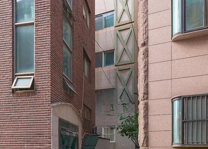 Hyehwa Stn 5min Naksan Park 명동 Ddp 홍대